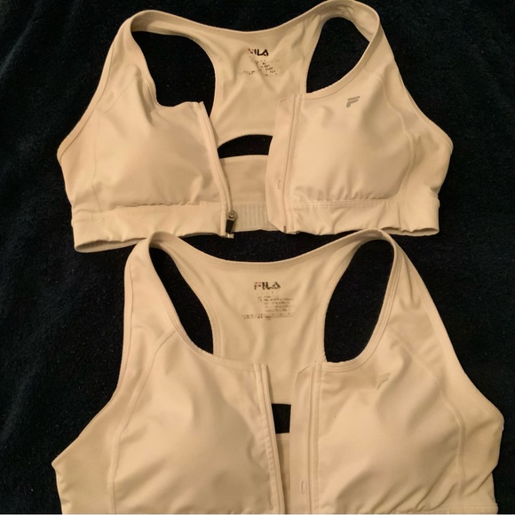 Assortment zip front zip & pull on sport bras. - Picture 2 of 7